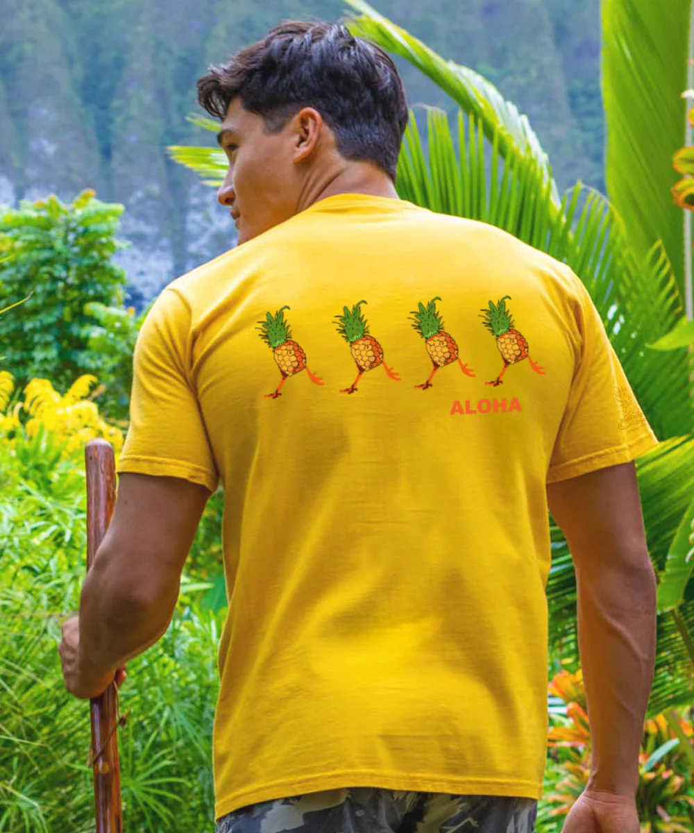 Pineapple Run - Pineapple Dyed Short Sleeve Crewneck T-Shirt - Image 3
