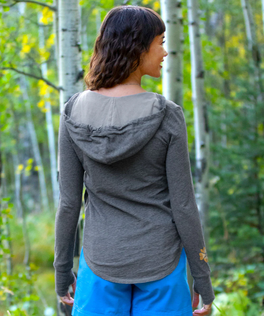 Puakenikeni Drape - Gray Heather Long Sleeve Harmony Hooded T - Image 3